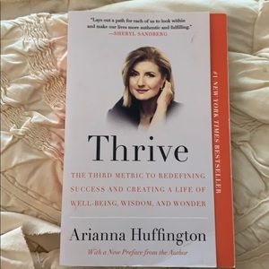 🌼5/$8 Thrive by arianna huffington
